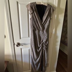 Banana republic ruched flutter sleeve small animal print maxi dress size 8
